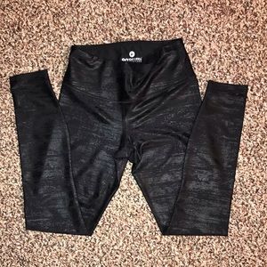Metallic 90 Degree Leggings NWOT